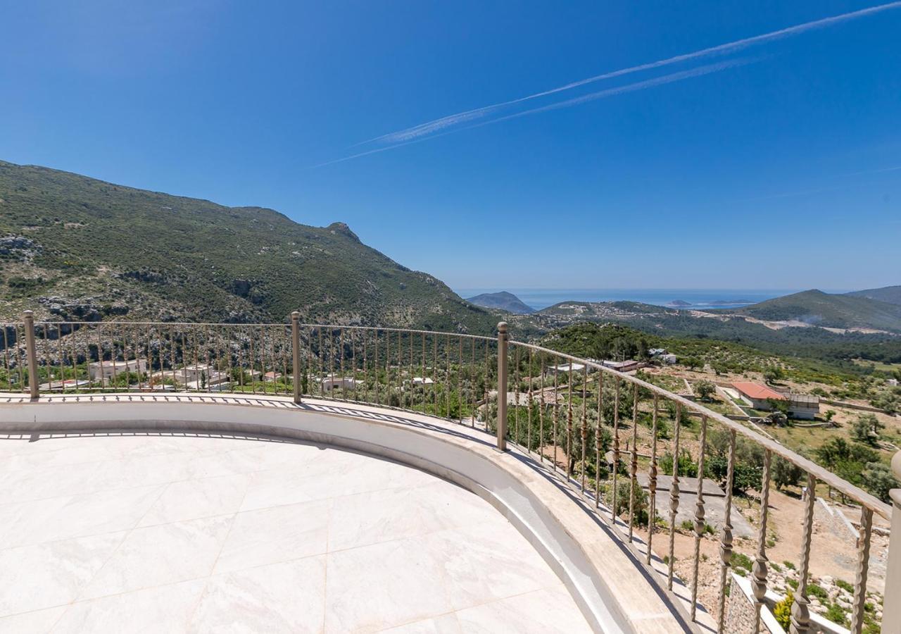 Villa Bella 5 Sleeps 6 Isolated Pool See&Montain View Uzumlu  Buitenkant foto