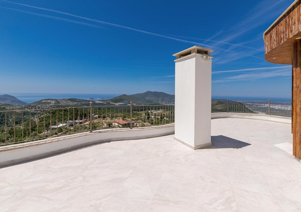 Villa Bella 5 Sleeps 6 Isolated Pool See&Montain View Uzumlu  Buitenkant foto